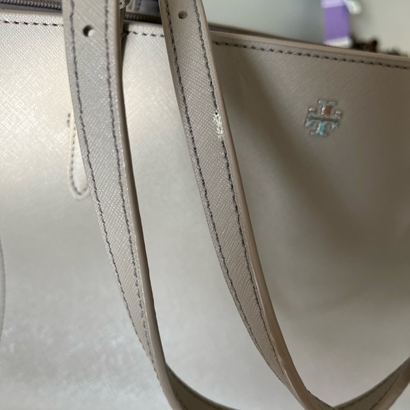 Pale dusty rose leather color Tory Burch bag - Picture 3 of 10